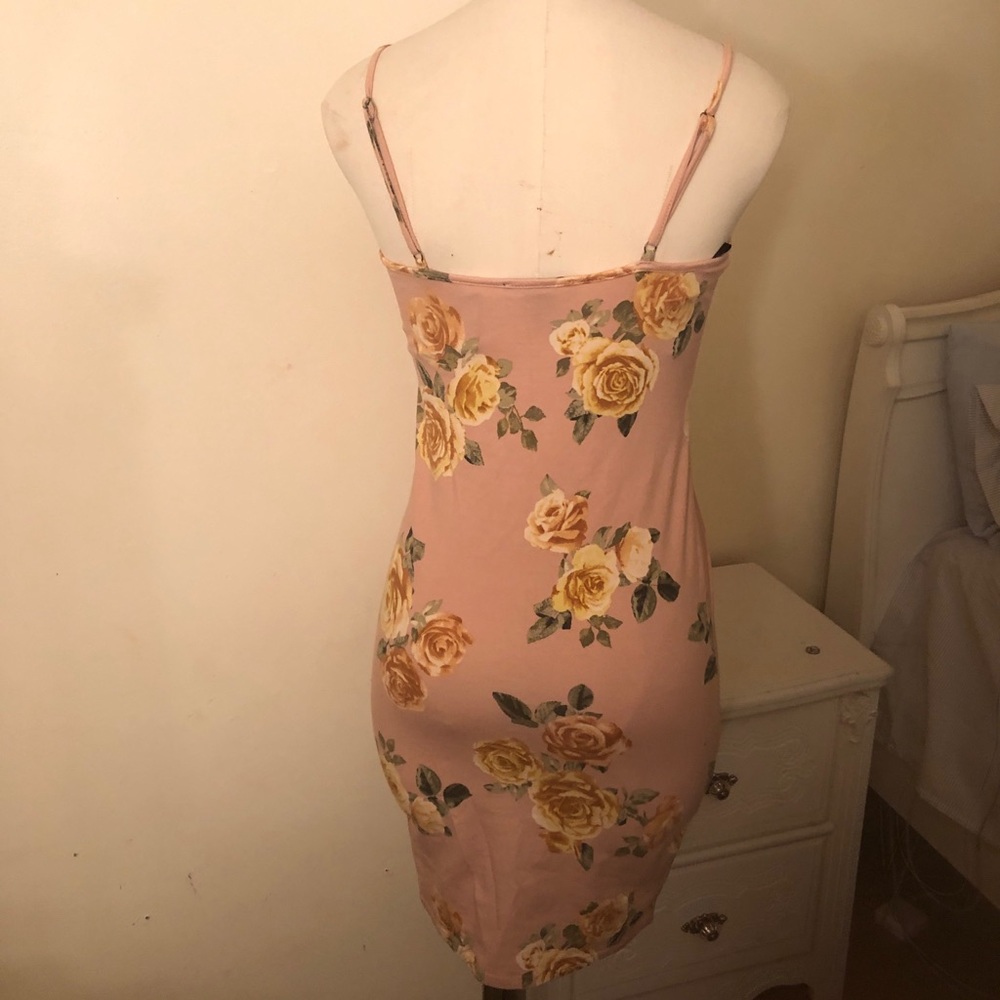 Dress - Picture 2 of 3